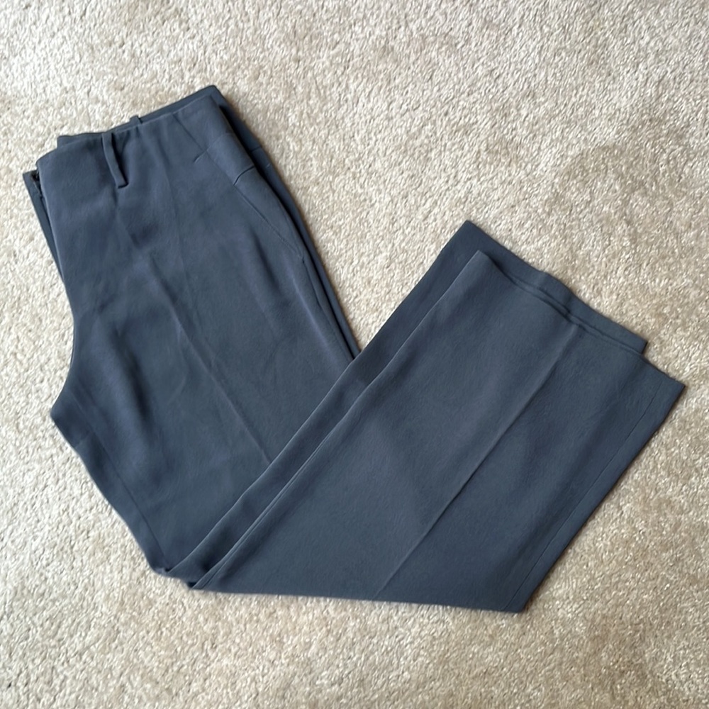 Woman Giorgio Armani Gray Pants-Elegant, like new!